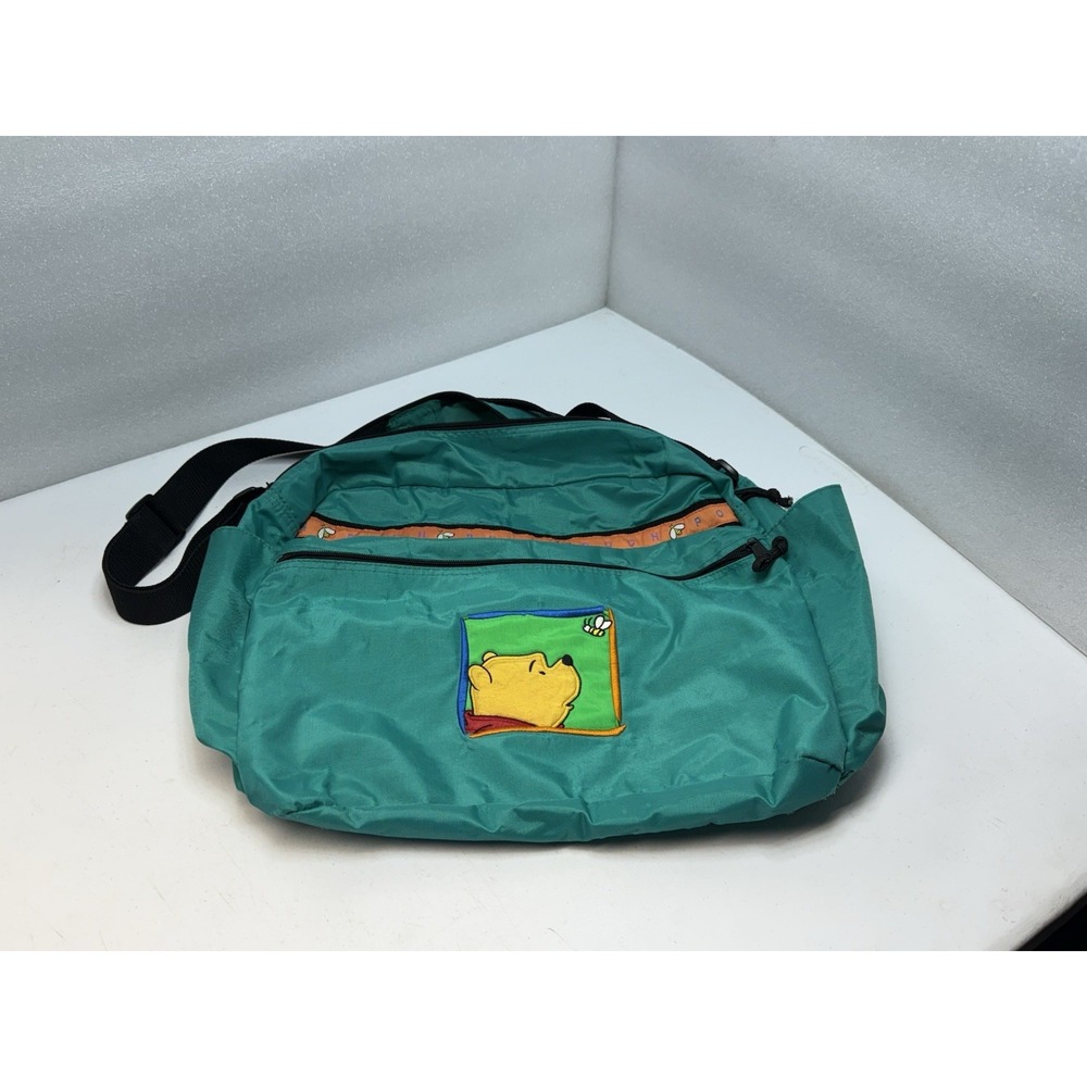 Vintage Winnie The Pooh Messenger Bag Duffel Collector Bear Zipper Tote Disney
